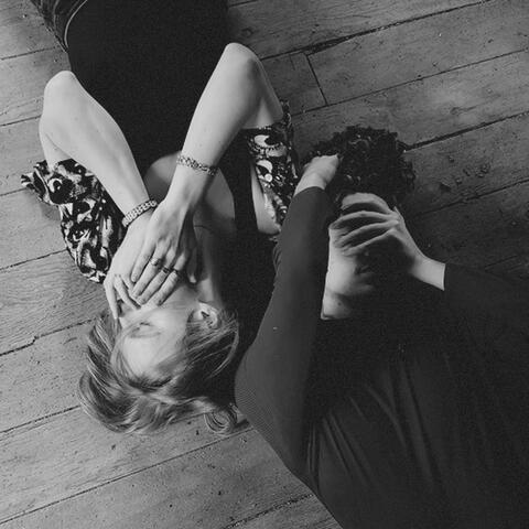 S0MBRA &amp; residence - Seekers EP